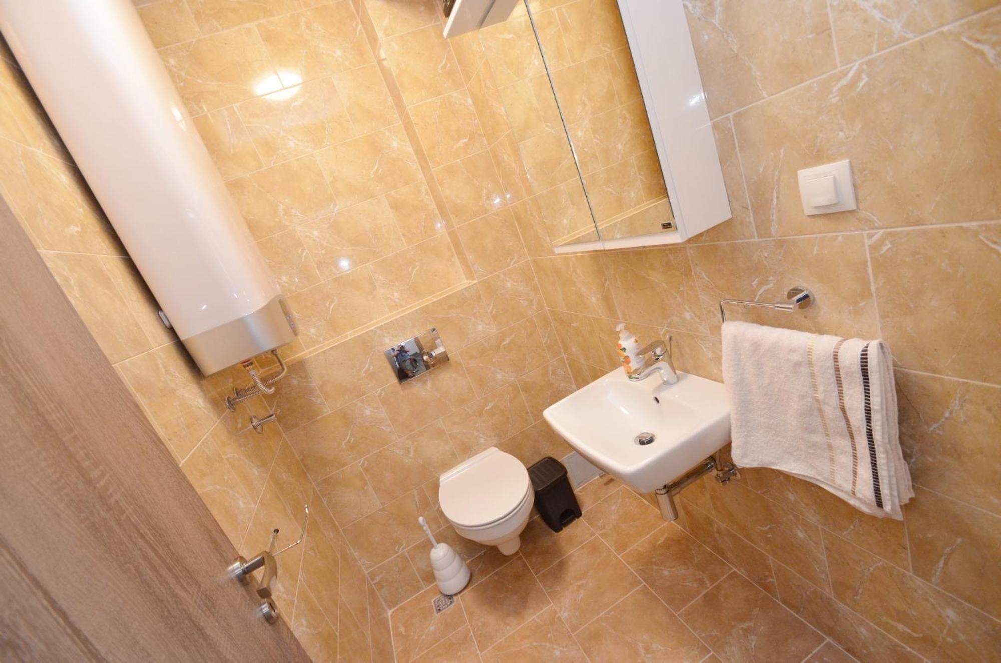 Leut Stone Residence Tivat Room photo