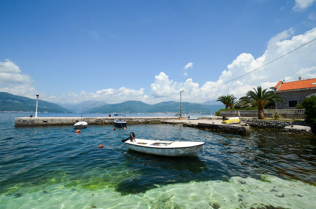 Leut Stone Residence Tivat Exterior photo
